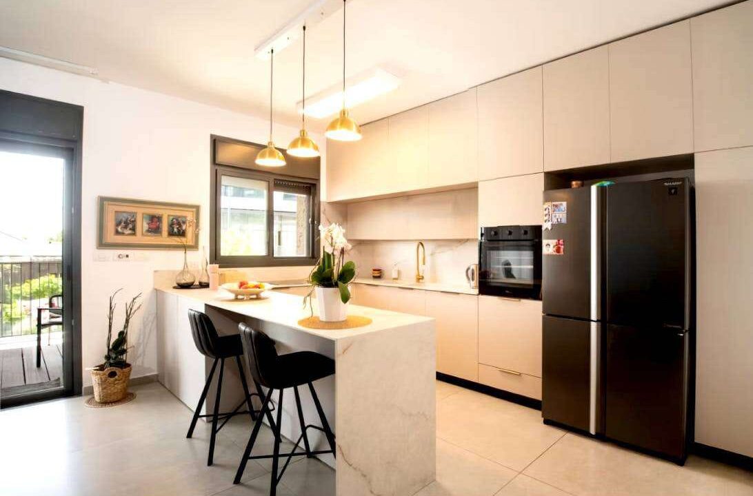 WhatsApp Image 2025-08-30 at 11.51.50 PM (1)