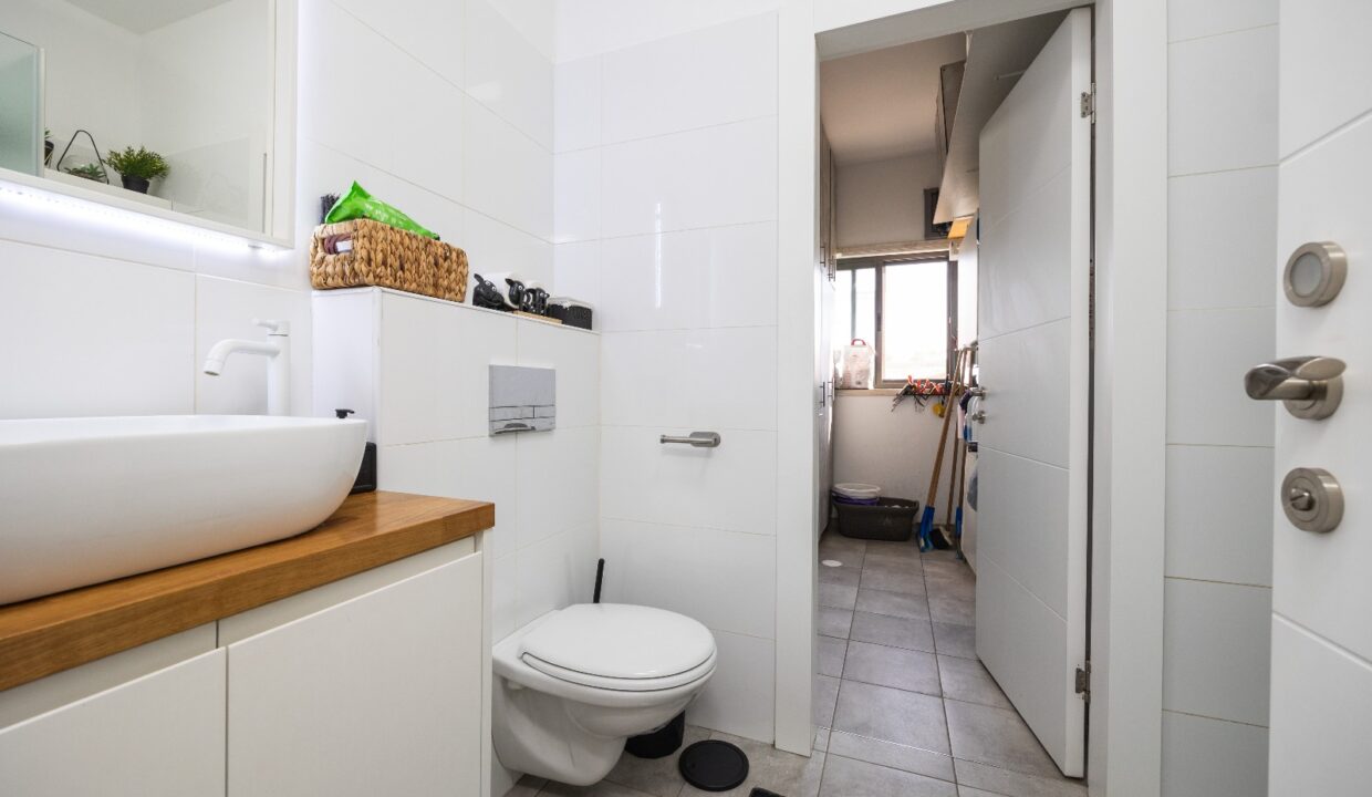 WhatsApp Image 2025-11-12 at 16.51.12 (5)