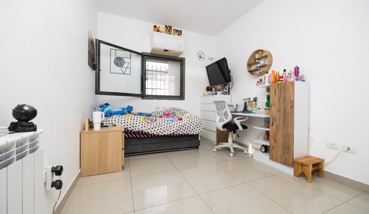 WhatsApp Image 2025-11-12 at 16.51.13