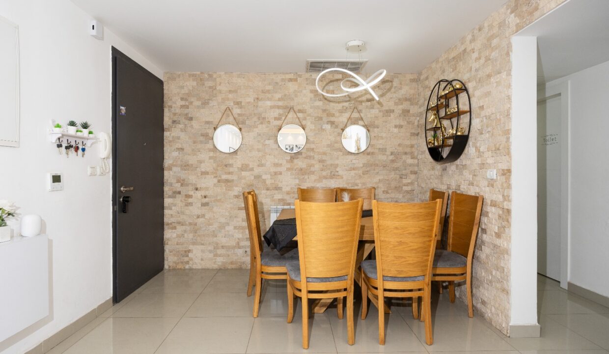 WhatsApp Image 2025-11-12 at 16.51.15