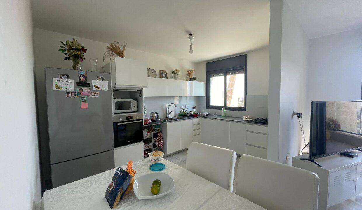 WhatsApp Image 2025-10-27 at 14.19.33 (1)