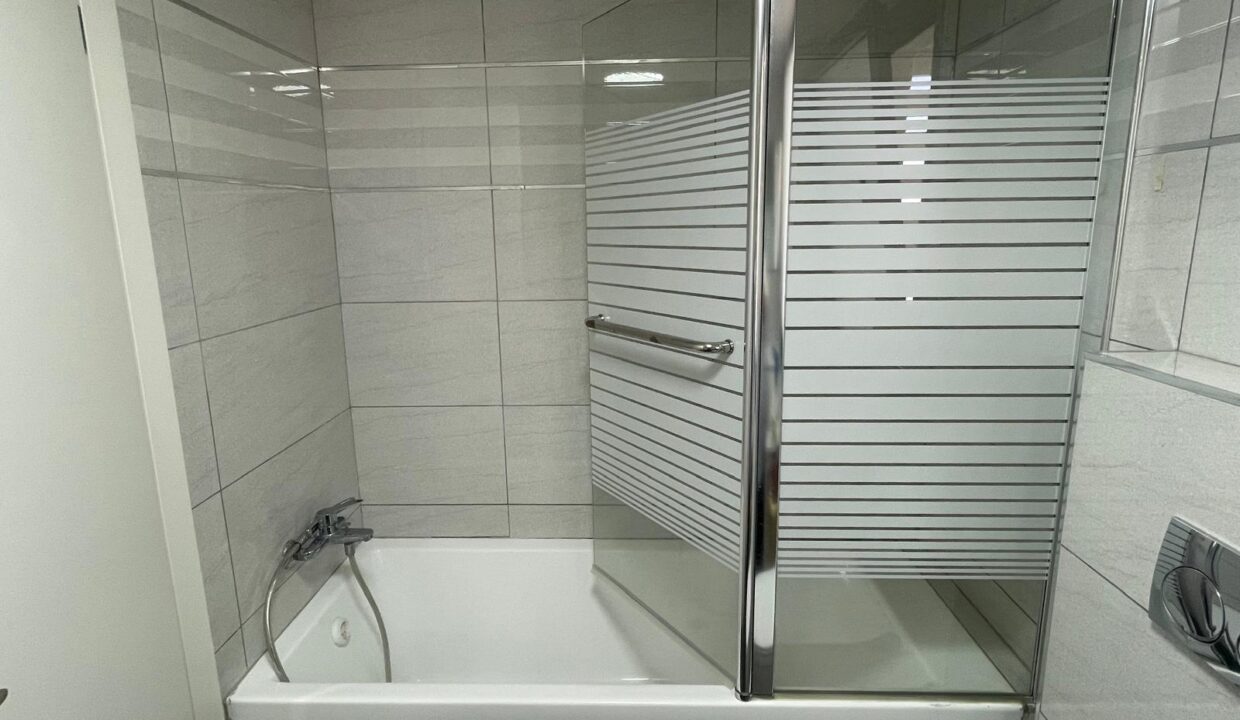 WhatsApp Image 2025-10-27 at 14.19.33 (10)