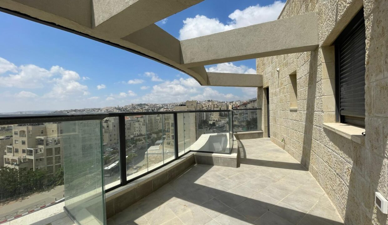 WhatsApp Image 2025-10-27 at 15.01.59